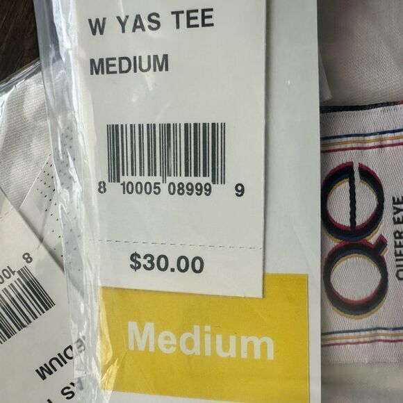 NWT Queer Eye Unisex White Short Sleeve Graphic Tee Shirt “Yes Henny” - Size M - Picture 5 of 6